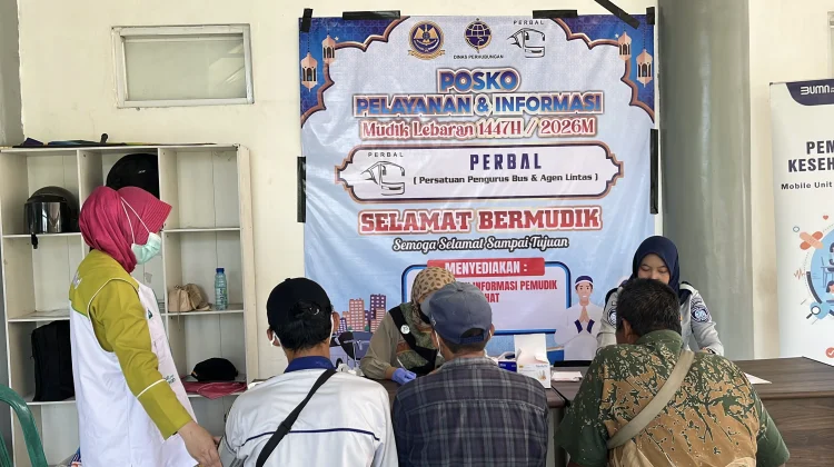 Cek Kesehatan Gratis di Terminal Pakupatan Diserbu Pemudik