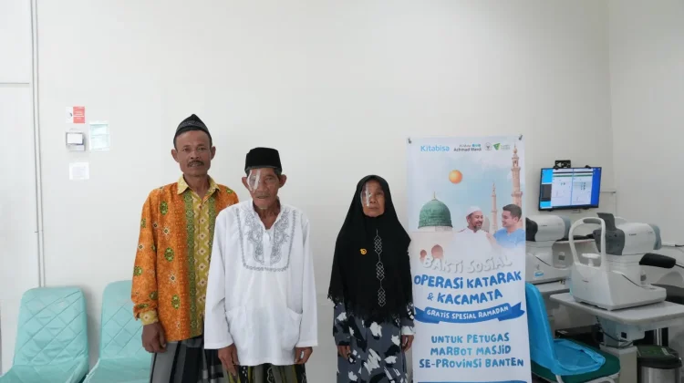 RSAW Gelar Operasi Katarak Gratis bagi Marbot di Banten