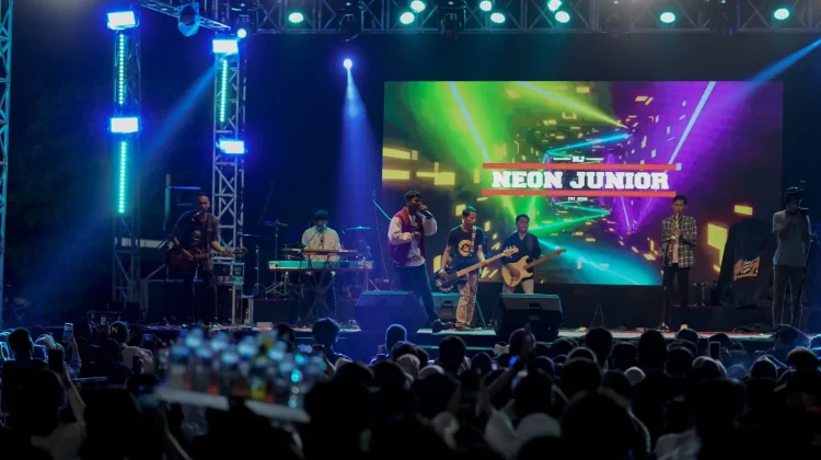 Neon Junior, 18 Tahun Konsisten dan Berkarya
