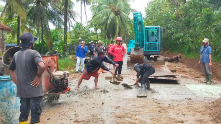 Infrastruktur Terdampak Cuaca di Lebak Mulai Diperbaiki