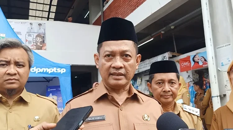 Pemkab Serang Luncurkan Poli Perizinan dan NIB di Pasar Baros