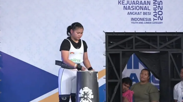 Meski Masih Muda, Kezia Serius Tekuni Olahraga Angkat Besi