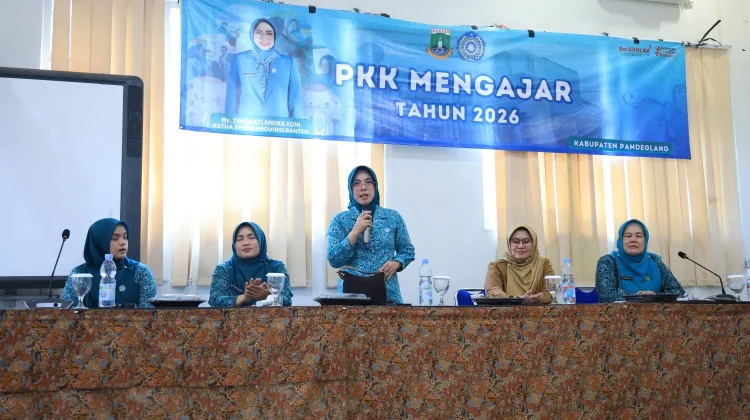 Gerakan PKK Mengajar, Tinawati Andra Soni Ajak Siswa Cegah Perundungan