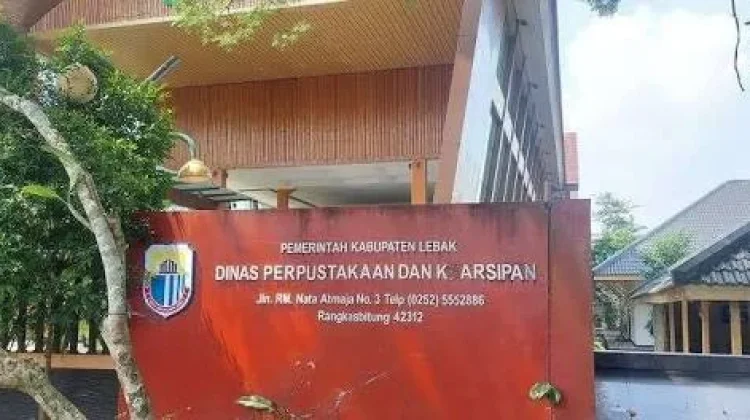 Dispusar Lebak Tambah Koleksi Buku Fisik
