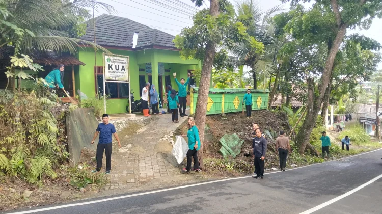 Gemah Asri KUA Cibadak Wujudkan Lingkungan Nyaman