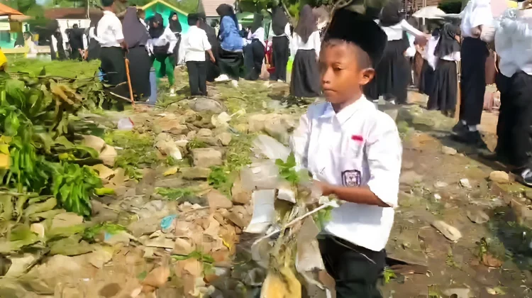 Laskar Sekolah Bersih Disiapkan, Ribuan Siswa Serang Dilibatkan di Hardiknas