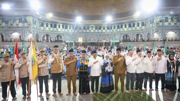 Gubernur Andra Soni Doakan Jemaah Haji Asal Banten Diberikan Kesehatan dan Kelanc