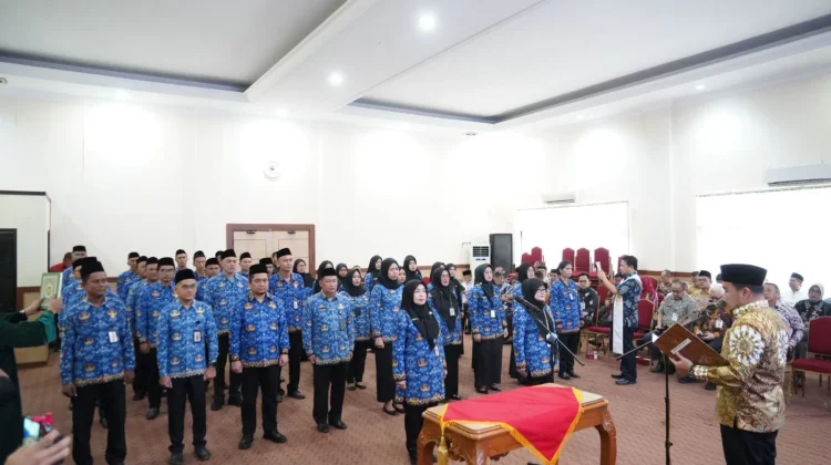 Robinsar Lantik Puluhan Pejabat Fungsional dan Eselon II