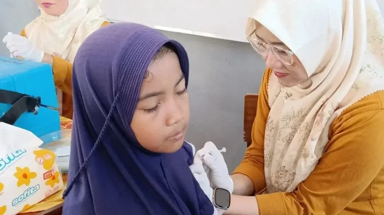 Dinkes Pandeglang Sasar Siswi SMP Vaksinasi Virus Kanker Serviks