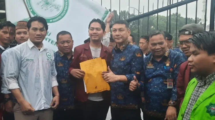 Temui Mahasiswa, Sekda Banten Jelaskan Program Sekolah Gratis