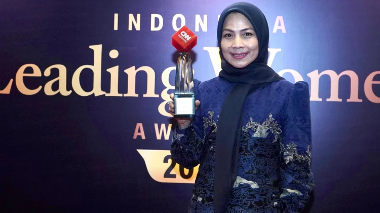 Bupati Serang Ratu Zakiyah Raih Penghargaan Percepatan Ekonomi Daerah