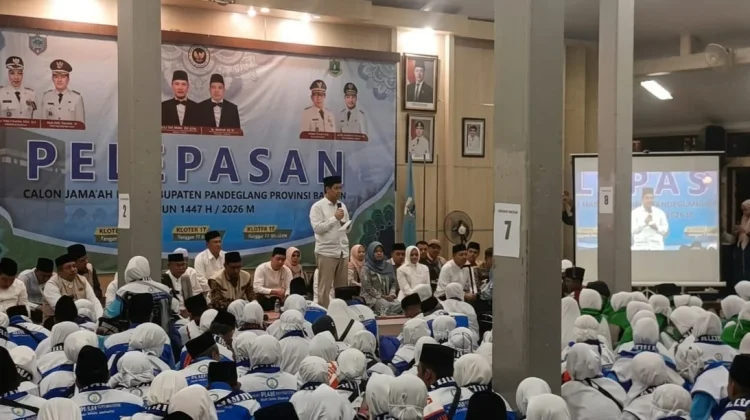 Wagub Banten Bekali Jemaah Haji Pandeglang Formasi K6