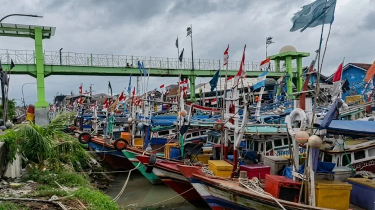Ratusan Nelayan di Pandeglang Kesulitan dapat Solar Subsidi