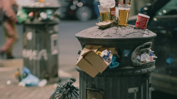 Dispar Banten Soroti Sampah saat Lonjakan Wisatawan