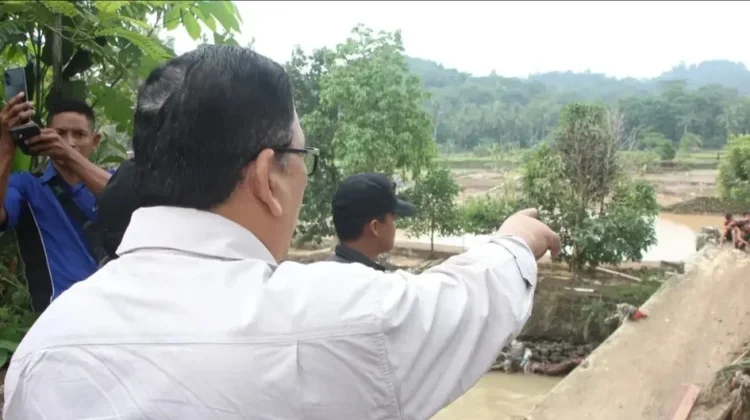 Wabup Lebak Tinjau Banjir di Kecamatan Cipanas
