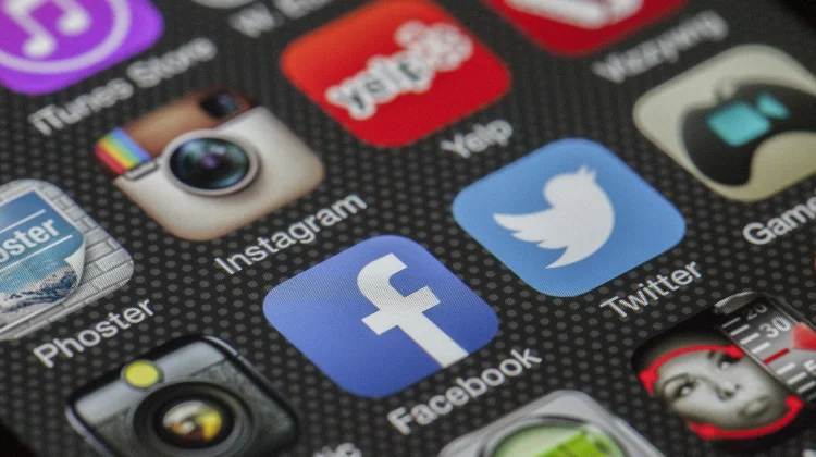 Kritis di Media Sosial Harus Tetap Bijak dan Tidak Memecah Belah