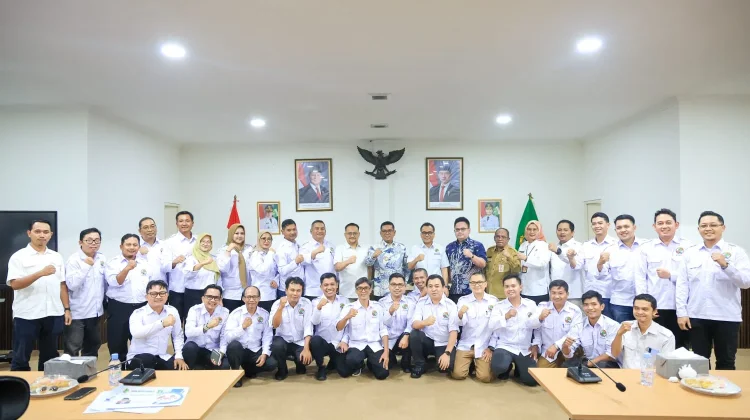 Gubernur Andra Soni Dorong Dewan Koperasi Indonesia Aktif Dukung KMP