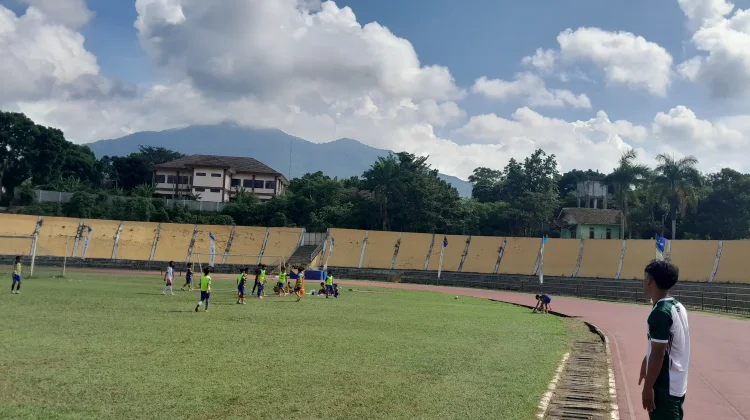 Stadion Badak Kawah Candradimuka Pesepak Bola Pandeglang