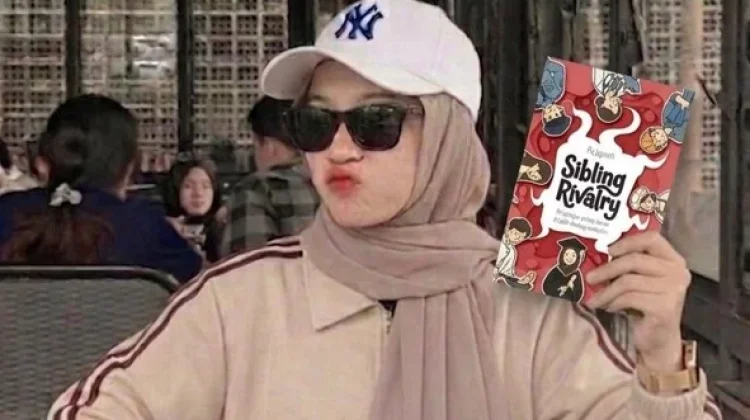 Anak Ketujuh Jadi Inspirasi Pujiyanti Menulis Buku Sibling Rivalry