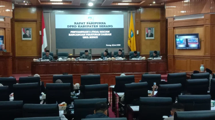 DPRD Kabupaten Serang Bahas Tiga Raperda Usulan Bupati