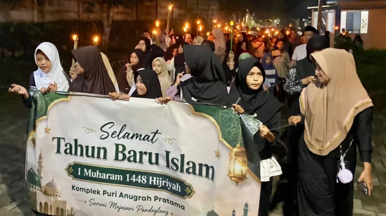 Meriah! Warga PAP Saruni Patungan Gelar Pawai Obor Sambut Tahun Baru Islam