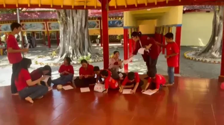 Pererat Toleransi, Mahasiswa UNIBA Sosialisasi Satu Hati Banyak Keceriaan