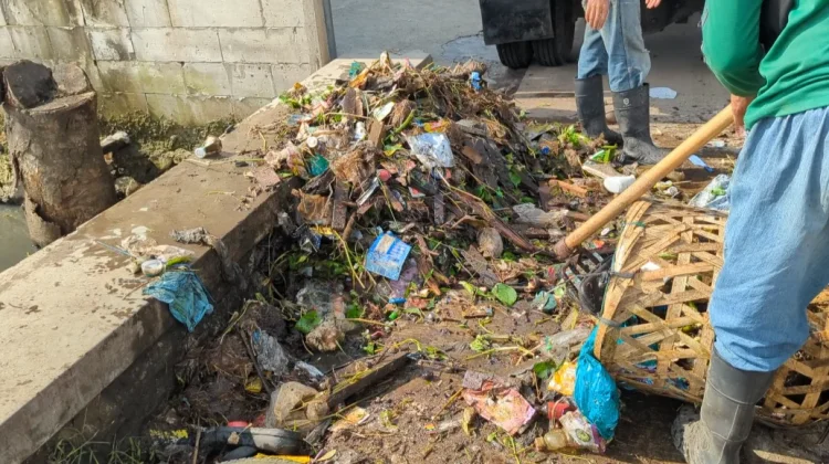 Pemkot Serang Siapkan Denda Jutaan Rupiah untuk Pembuang Sampah Liar