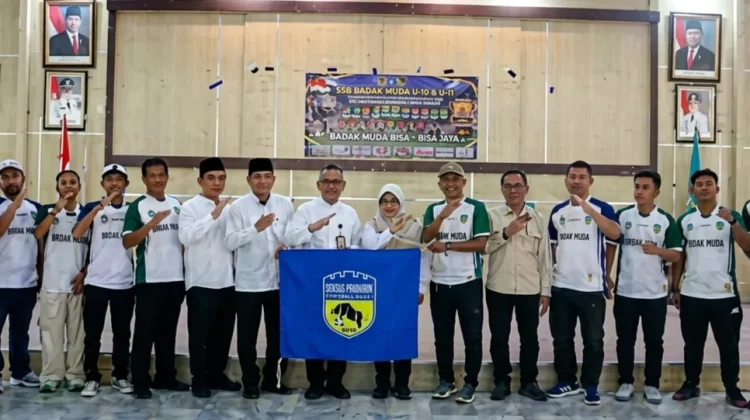 Bupati Pandeglang Lepas SSB Badak Muda ke Turnamen Nasional
