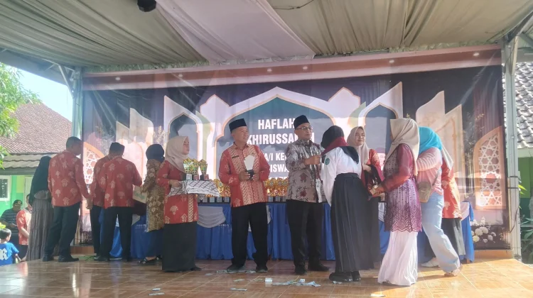 MIN 1 Lebak Lepas 84 Siswa Berprestasi