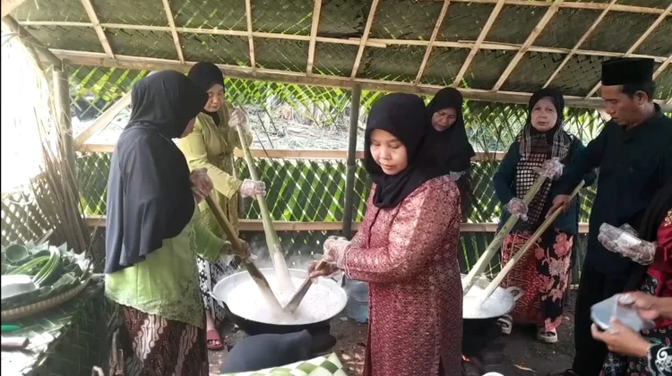 Pelestarian Budaya Festival Bubur Suro di Desa Bandung Pandeglang