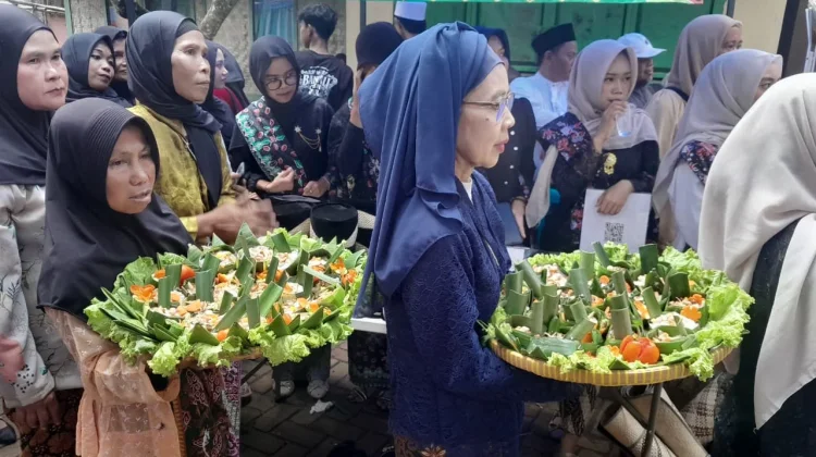 Filosofi Bahtera Nabi Nuh dalam Semangkuk Bubur Suro