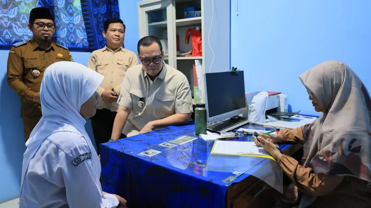 Sebanyak 1.383 Calon Siswa Langsung Mendaftar di Hari Pertama