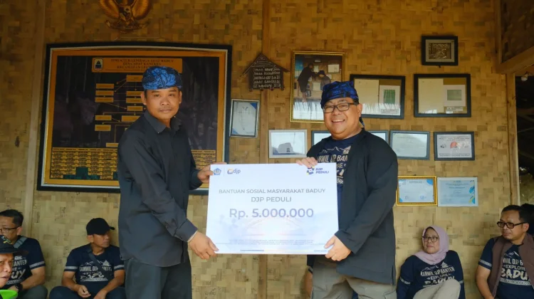 Hari Pajak, DJP Banten Salurkan Bantuan Sosial ke Masyarakat Baduy