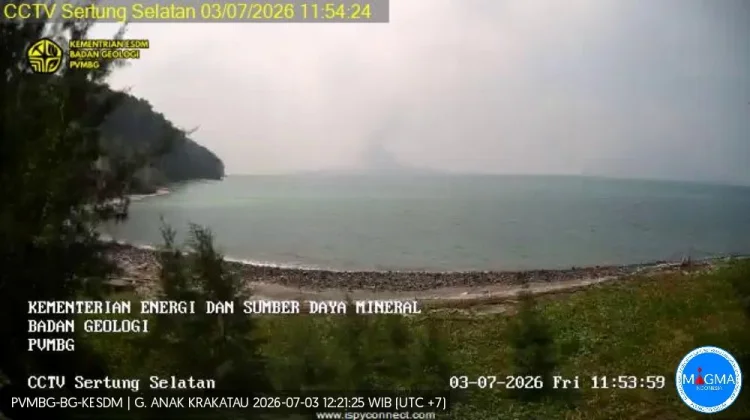 PVMBG Larang Aktivitas Tiga Kilometer Dari Anak Krakatau