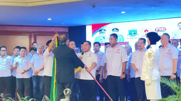 Gubernur Andra Soni Dorong Prestasi Hoki Banten menuju PON 2032