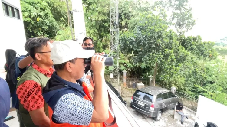 Gunung Anak Krakatau Berstatus Siaga, Wisata Anyer Tetap Aman Dikunjungi