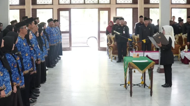 Bupati Pandeglang Lantik 132 Pejabat, Minta Segera Tancap Gas