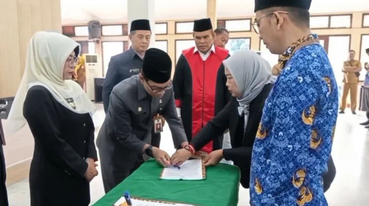 Bupati Pandeglang Lantik 132 Pejabat Administrator dan Pengawas