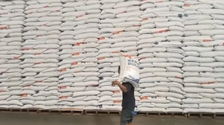 Bulog Serang Jamin Pasokan Beras hingga Akhir Tahun, Stok Capai 39.810 Ton