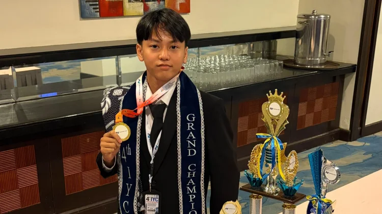 Dimas Maulana Aziz Raih Juara Esai Internasional Singapura