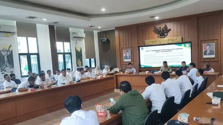 Tuntut Kepastian Status, Puluhan PPPK Paruh Waktu Sambangi DPRD Pandeglang