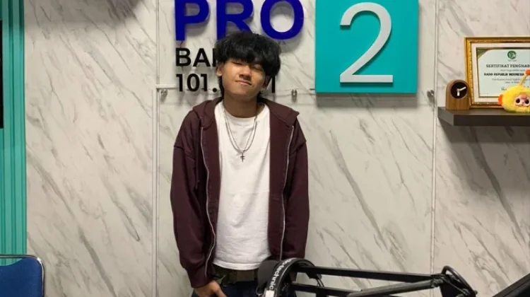 Daniel Abraham Angkat Fenomena Anak Muda Lewat Lagu Paling Skena