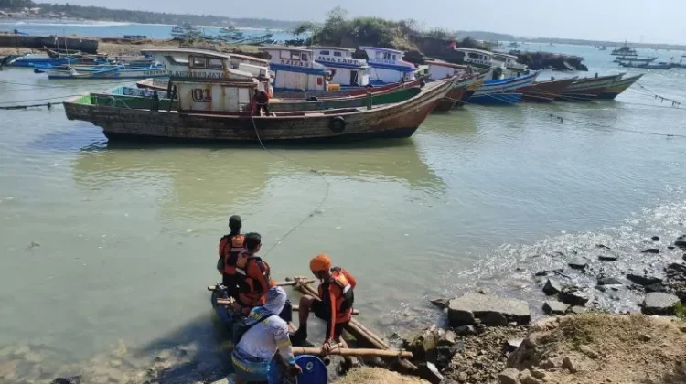 Nelayan Lebak Hilang Tenggelam, Basarnas Banten Lakukan Pencarian