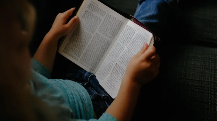 Membaca Buku 15 Menit Sehari Bantu Tingkatkan Budaya Literasi