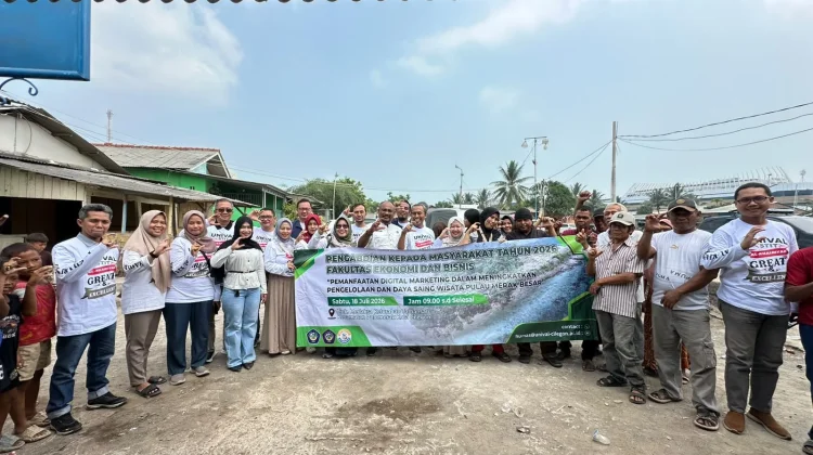 Dosen Unival Latih Warga Merak Besar Bikin Konten Wisata Pakai AI