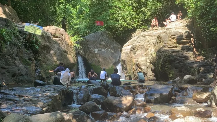 Curug Walet Padarincang Tawarkan Pesona Wisata Alam Menawan