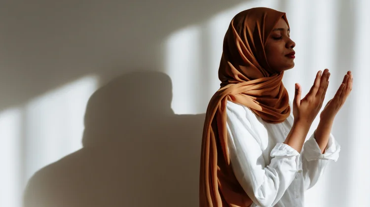 Allah Menguji Hamba Melalui Tiga Bentuk Kehidupan