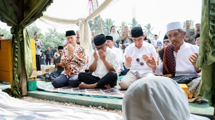 Revitalisasi Kawasan Ziarah Syekh Asnawi Caringin untuk Kemanfaatan Masyarakat