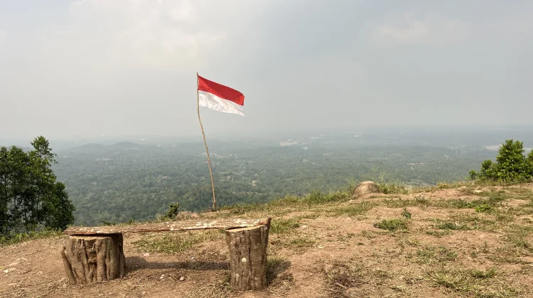 Bendera Merah Putih 20 Meter Akan Dibentangkan di Gunung Gendor