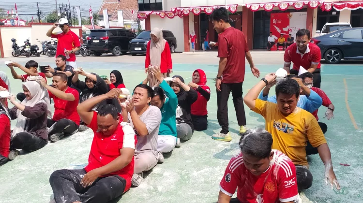 Pegawai Kemenag Lebak Meriahkan HUT RI